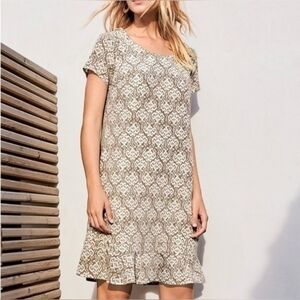 Garnet Hill Olivia‎ 100% Silk Ruffle Hem Pullover Beige Dress Size 4 Office